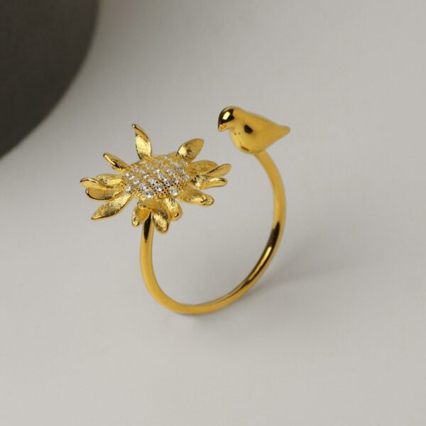 Sunflower bird open end ring